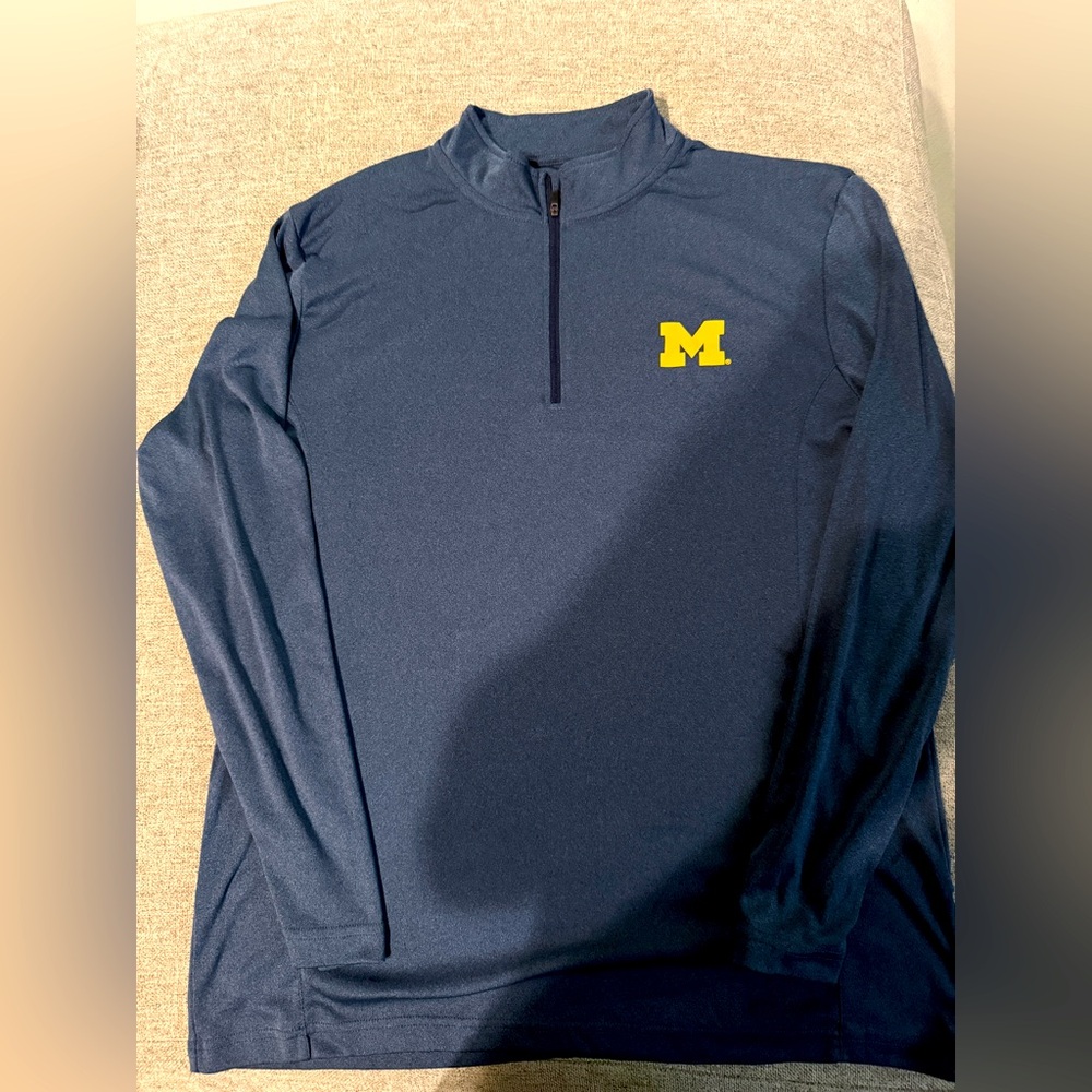 Men’s Michigan pullover Sz Large